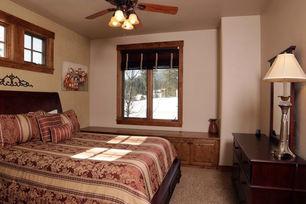 Tamarack Resort Buitenkant foto